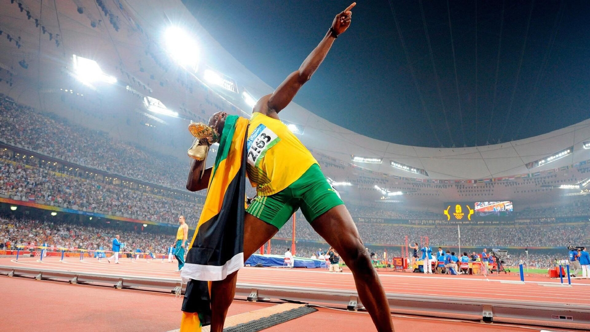 节奏魔法师还是致命狙击手?德甲争冠夜三笘薰掌控的不仅是足球