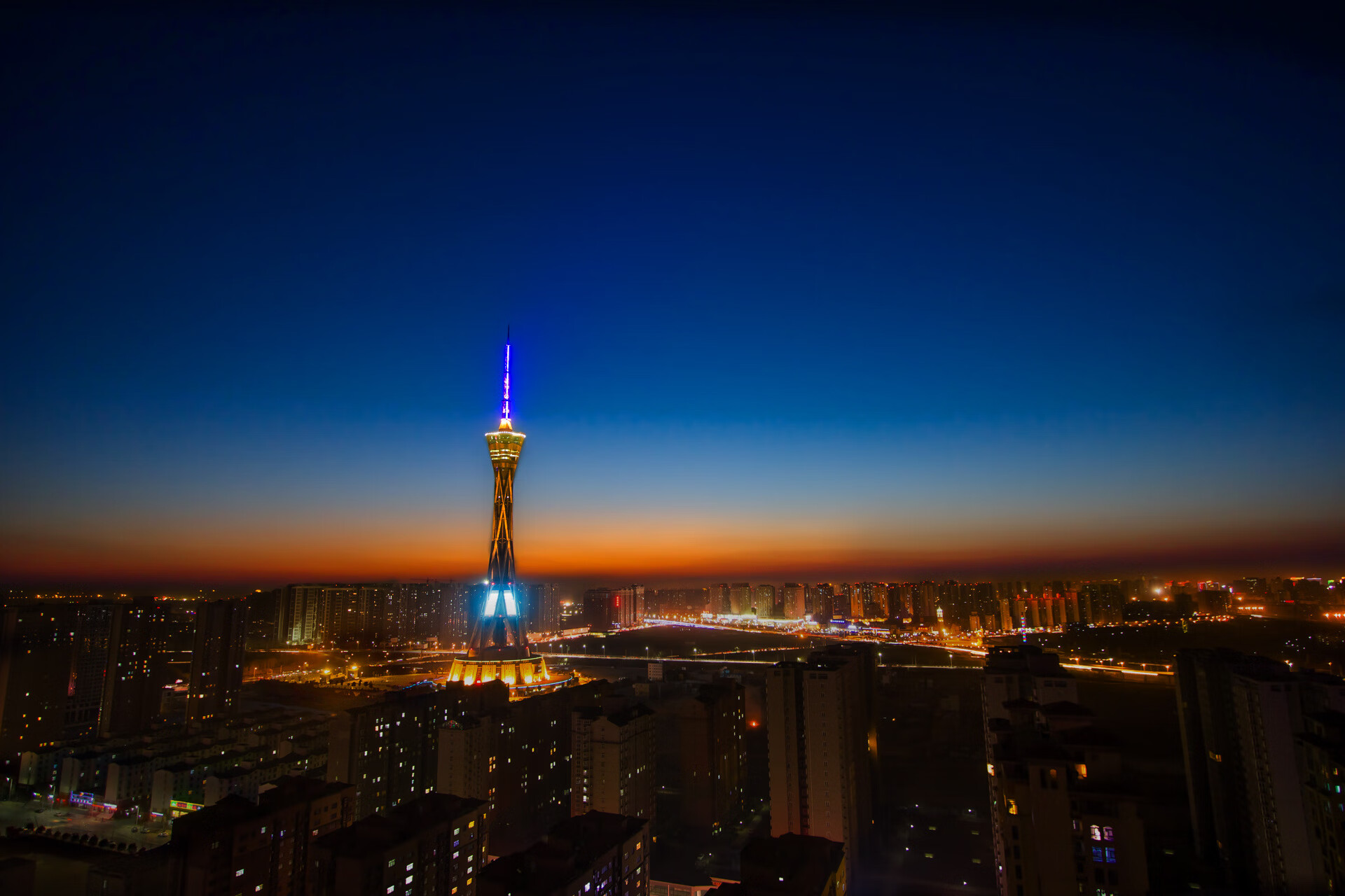 烈焰长矛刺穿南美壁垒，2026世界杯F组，美国逆转风暴中的B费时刻